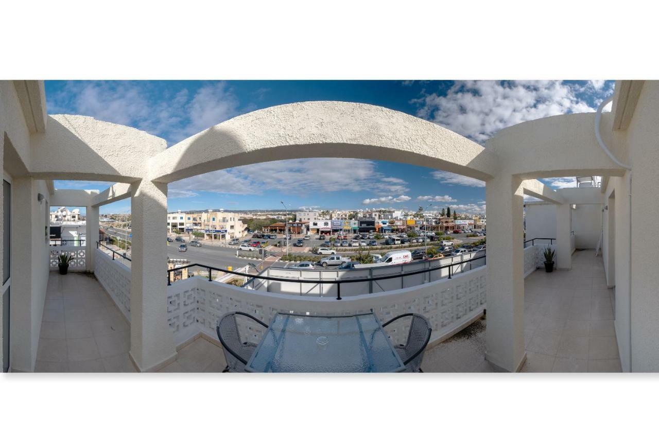 Paphos Seaview 3 Bedroom Kings Road Penthouse מראה חיצוני תמונה